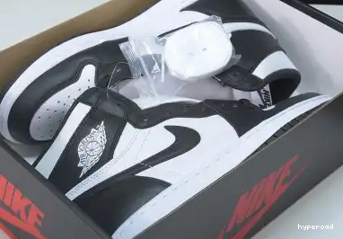 Hyperoad - AIR JORDAN RETRO HIGH 1 'BLACK WHITE' OG 0402